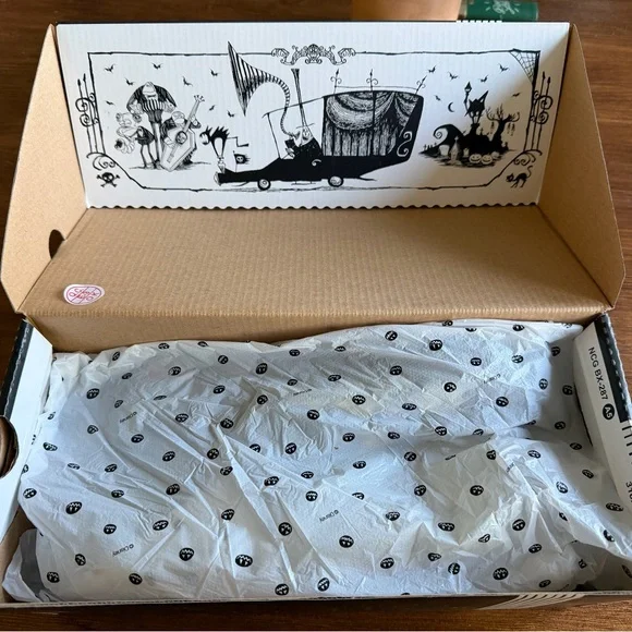 Vans x The Nightmare Before Christmas Slip On - Picture 7 of 8